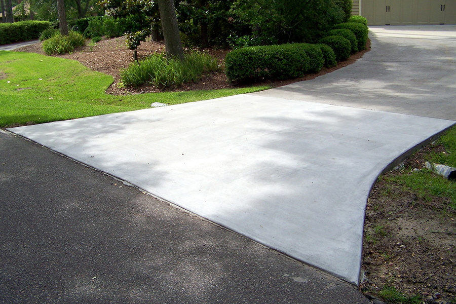 Concrete Curbing & Flatwork project photo 3
